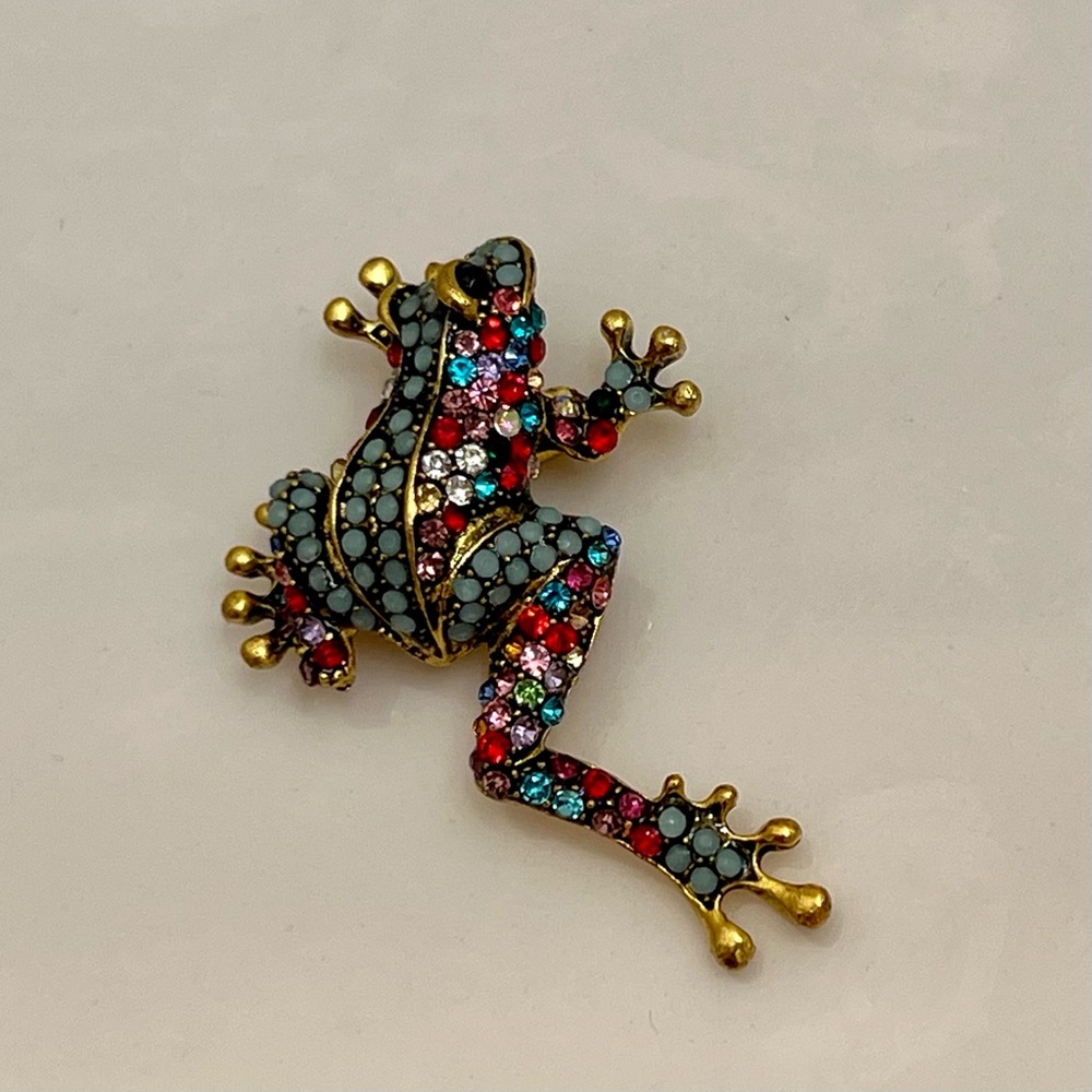 Unique Frog Rhinestone Brooch - Picture 1 of 9